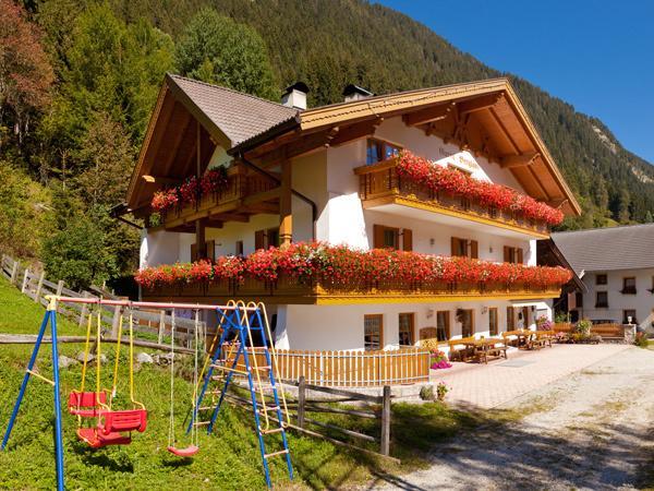 라시네스 Garni Bergland B&B 외부 사진