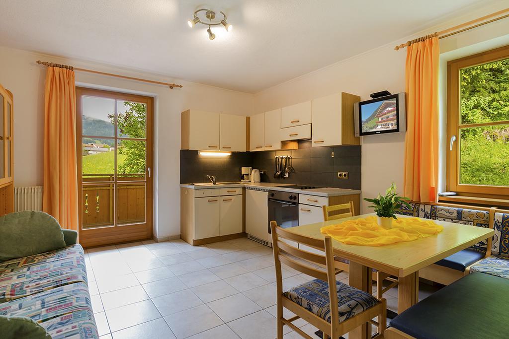 라시네스 Garni Bergland B&B 외부 사진