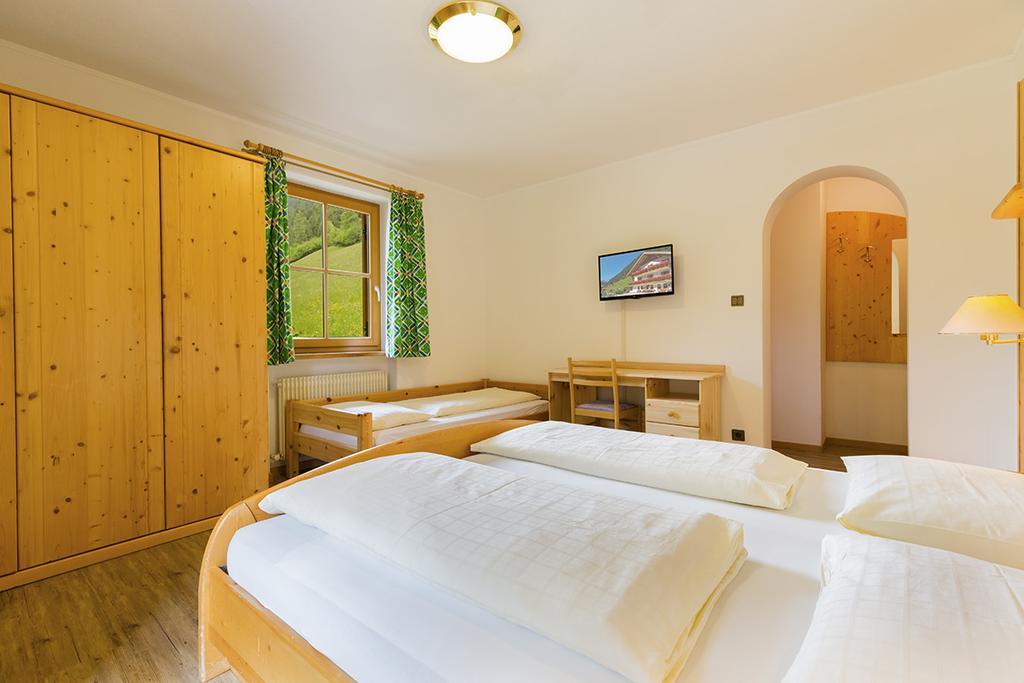 라시네스 Garni Bergland B&B 외부 사진