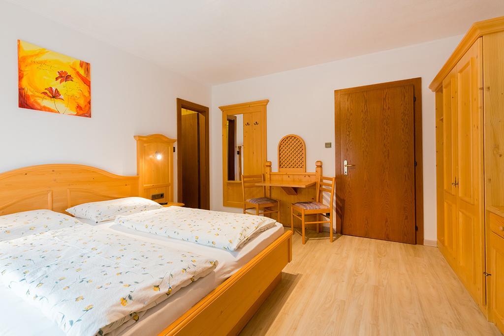 라시네스 Garni Bergland B&B 외부 사진